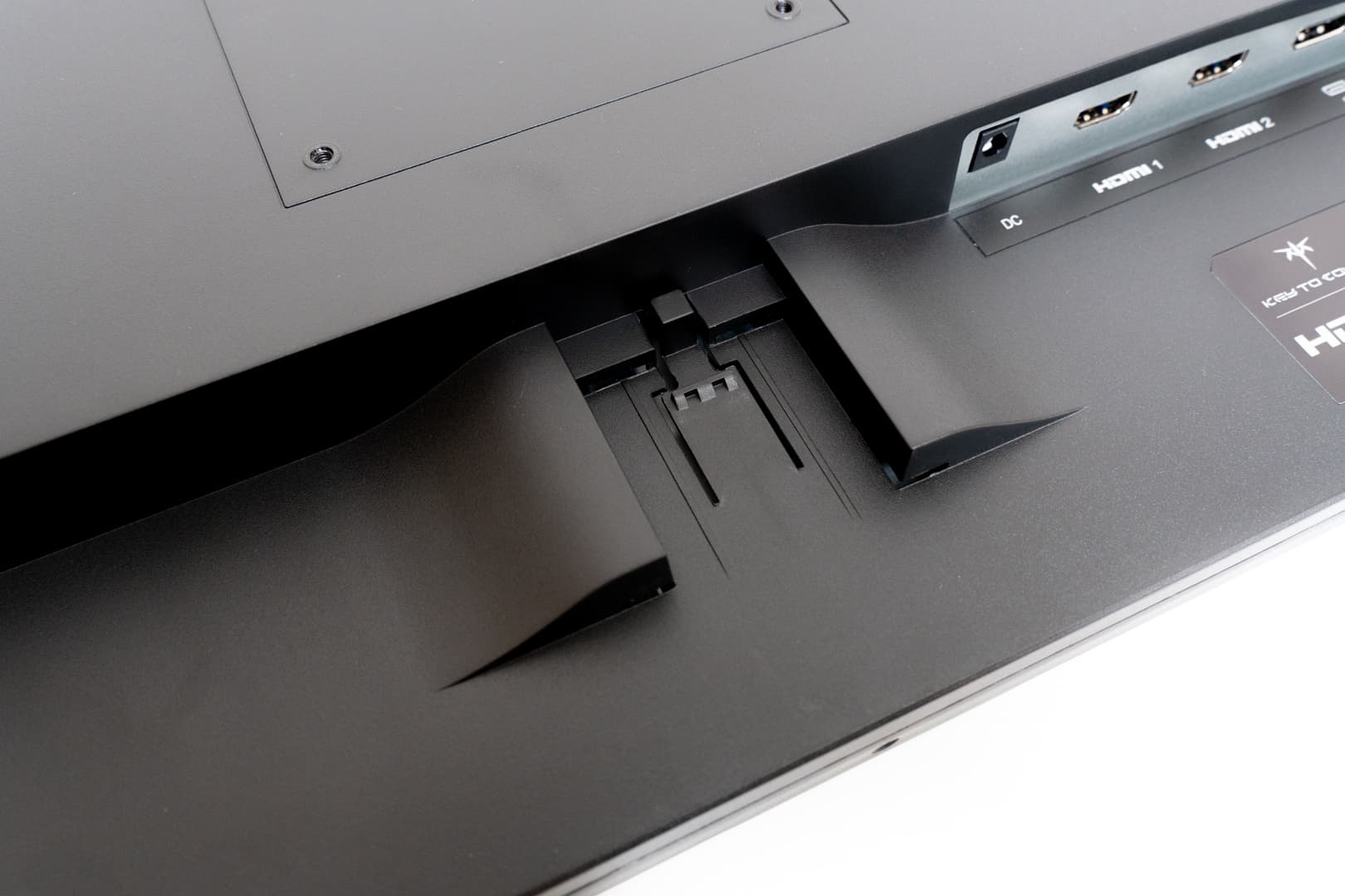 KTC H27T27のスタンドの受け口